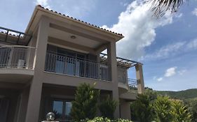 D’Angelos Apartments